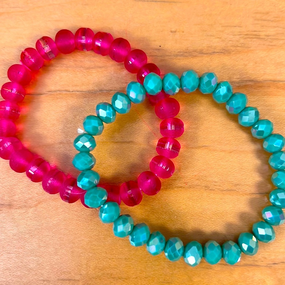 Women’s Bella U Hot Pink & Turquoise Beaded Bracelet